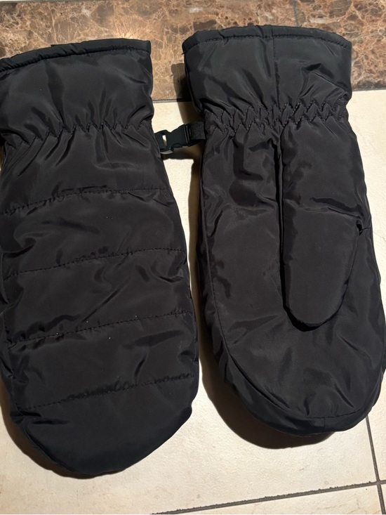 Eddie Bauer Accessories - Eddie Bauer Black Quilted Winter Mittens